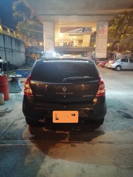 Renault Sandero • 2015 • 42,589 km 5