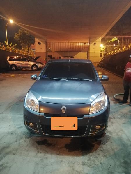 Renault Sandero • 2015 • 42,589 km 1