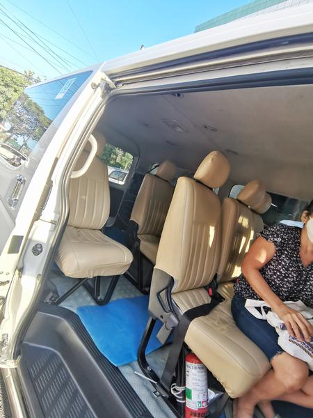 Toyota Hiace Van • 2015 • 156,000 km 4