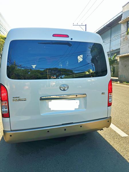 Toyota Hiace Van • 2015 • 156,000 km 2