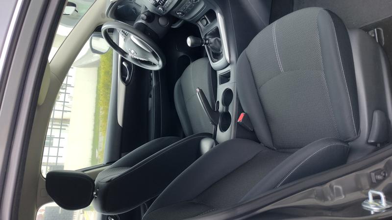 Nissan Sentra • 2017 • 42,000 km 6