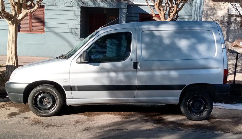 Citroën Berlingo • 2009 • 204,000 km 4