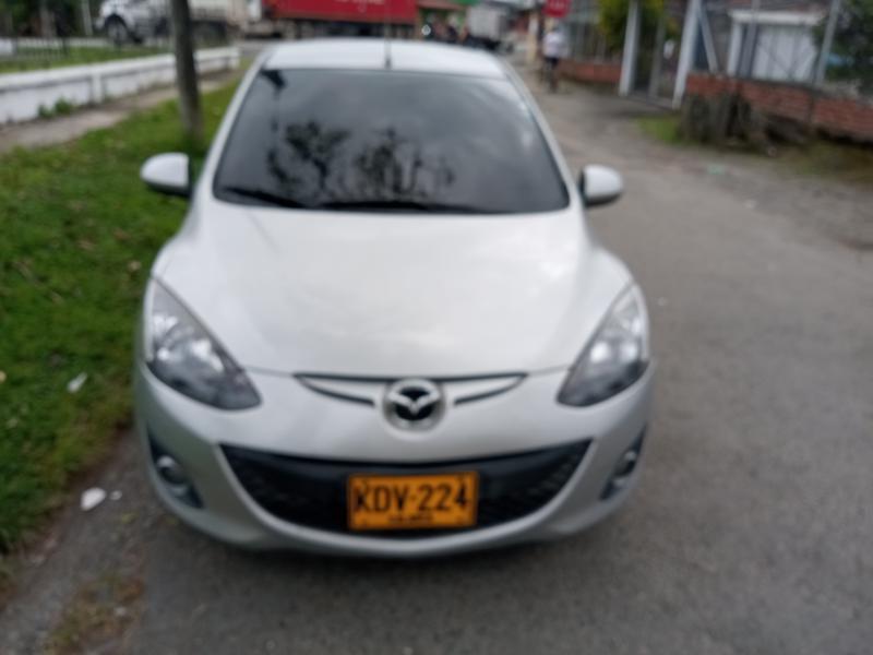 Mazda 2 • 2013 • 155,000 km 3