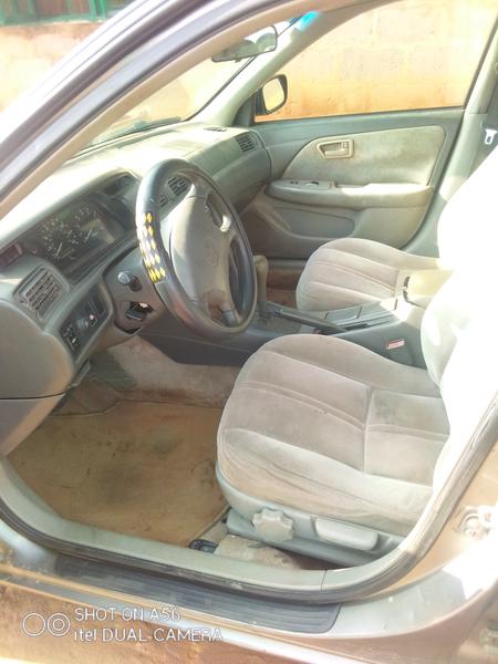 Toyota Camry • 1999 • 10,000 km 2