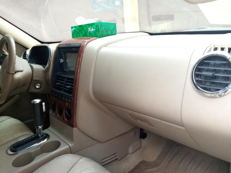 Ford Explorer • 2007 • 132,000 km 14
