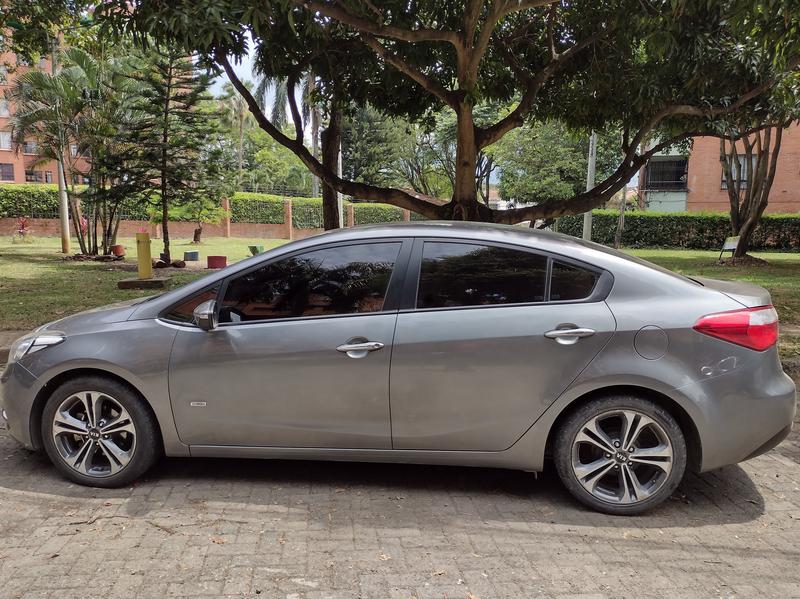 Kia Cerato • 2015 • 72,100 km 11