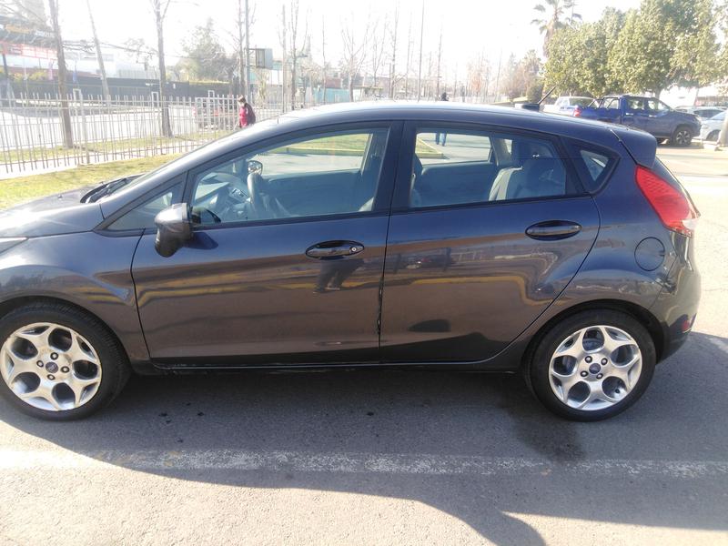 Ford Fiesta • 2013 • 12,200 km 6