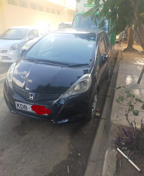 Honda Fit • 2013 • 94,000 km 2