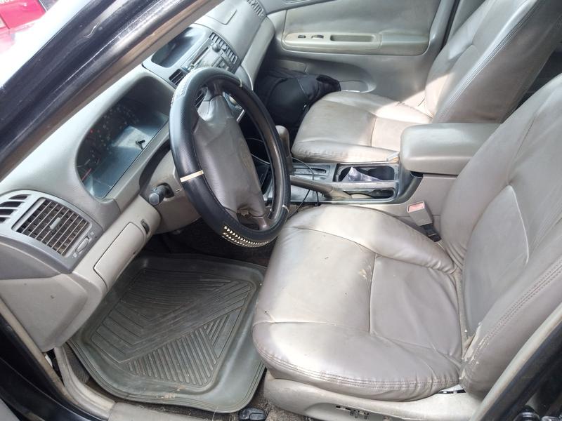 Toyota Camry • 2004 • 90 km 3