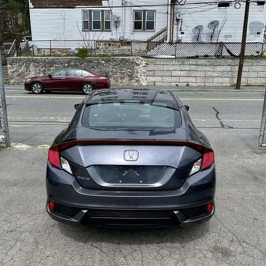 Honda Civic • 2016 • 145,000 km 9