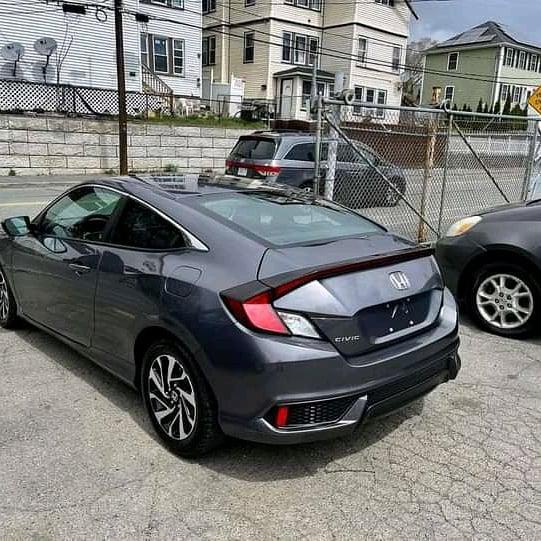 Honda Civic • 2016 • 145,000 km 13