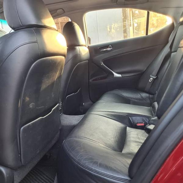 Lexus IS • 2006 • 95,119 km 6
