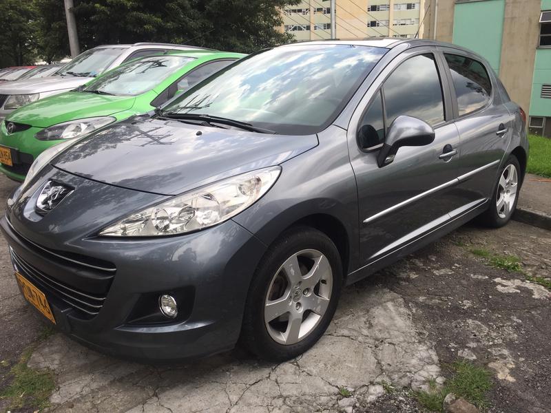 Peugeot 207 • 2011 • 54,600 km 1