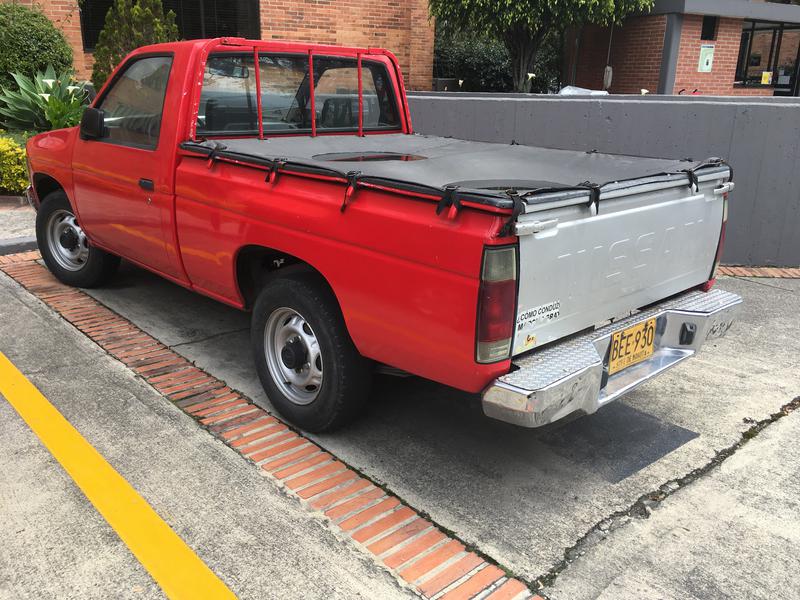 Nissan Pickup • 1994 • 318,543 km 10
