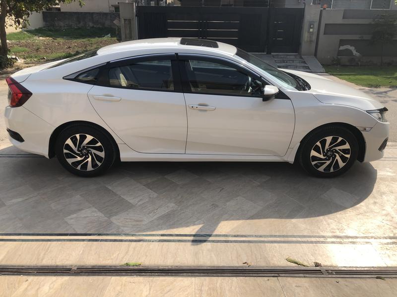 Honda Civic • 2016 • 46,000 km 7