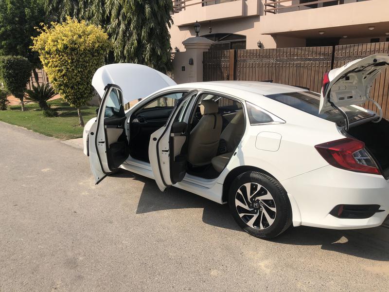 Honda Civic • 2016 • 46,000 km 9