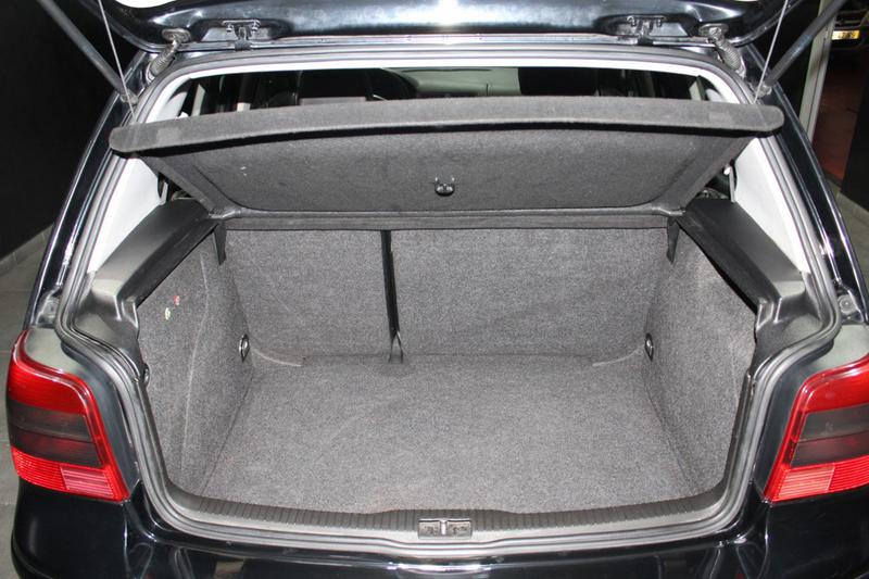 Volkswagen Golf • 1998 • 338,668 km 4