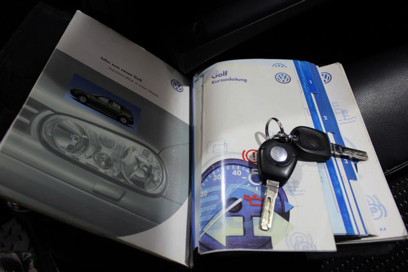 Volkswagen Golf • 1998 • 338,668 km 11
