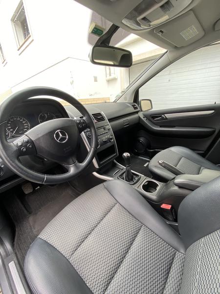 Mercedes-Benz A • 2009 • 178,500 km 5