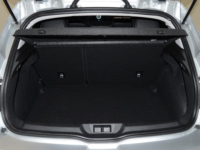 Renault Meganne • 2017 • 21,089 km 2