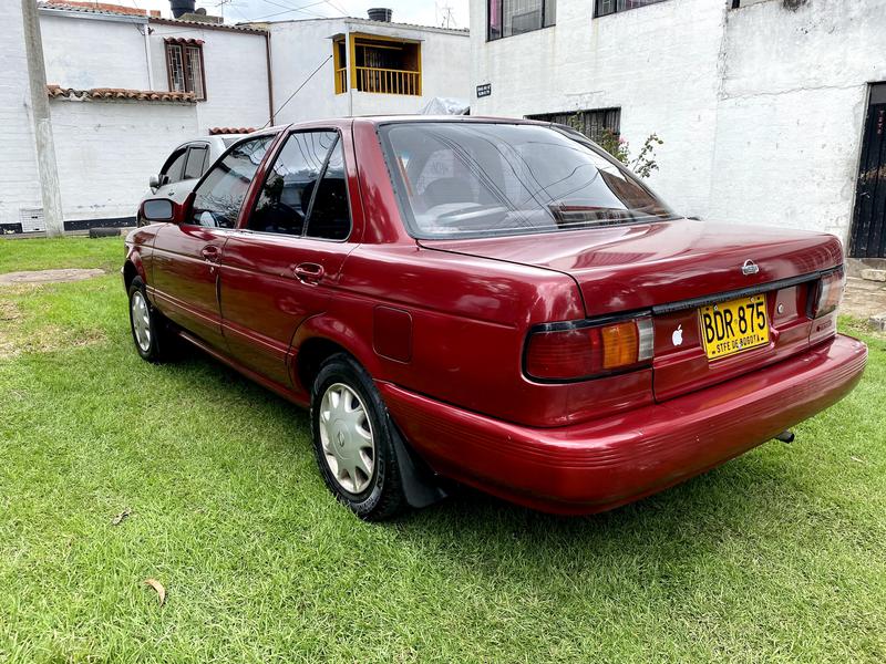 Nissan Sentra • 1994 • 294,000 km 3