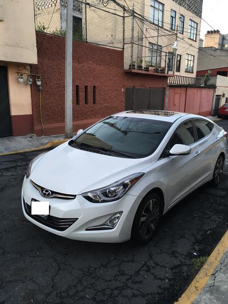 Hyundai Elantra • 2015 • 75,383 km 1