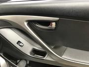 Hyundai Elantra • 2013 • 84,304 km 5