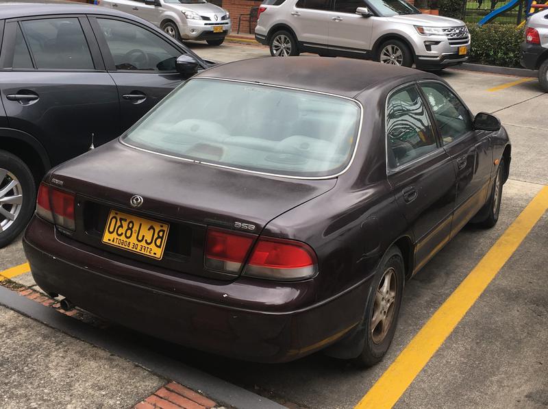 Mazda 626 • 1993 • 198,384 km 2