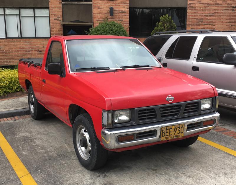 Nissan Pickup • 1994 • 318,543 km 3
