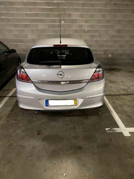 Opel Astra • 2006 • 140,000 km 3