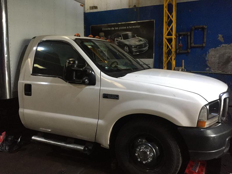 Ford 350 • 1999 • 10,000 km 1