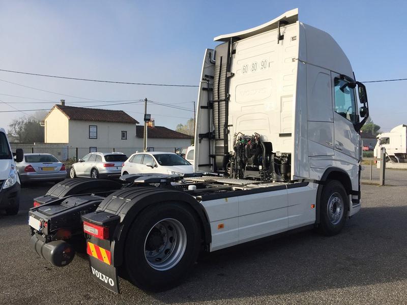 Volvo XC60 • 2019 • 4,800 km 5