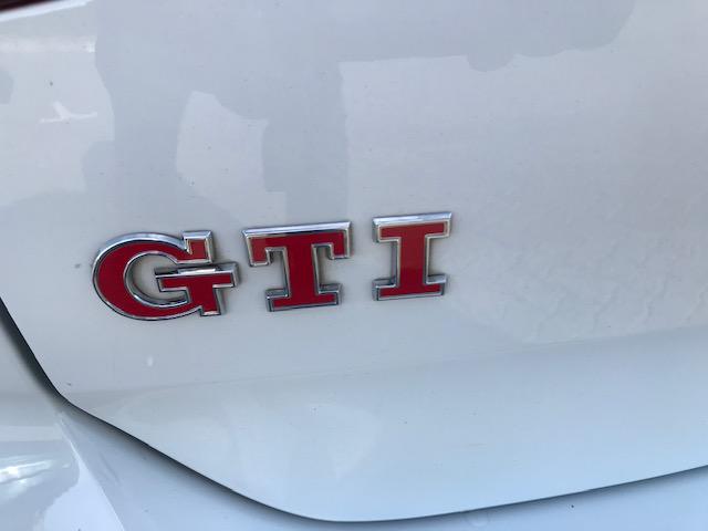 Volkswagen Golf • 2016 • 119,000 km 12