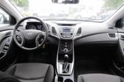 Hyundai Elantra • 2015 • 77,218 km 9