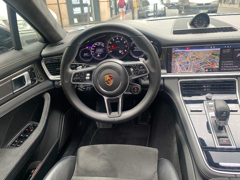 Porsche Panamera • 2019 • 10,000 km 3
