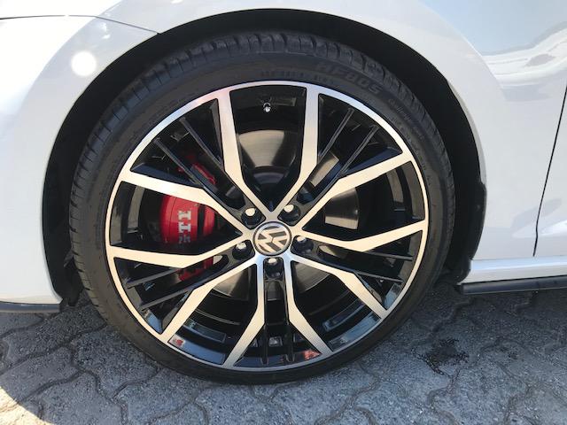 Volkswagen Golf • 2016 • 119,000 km 4