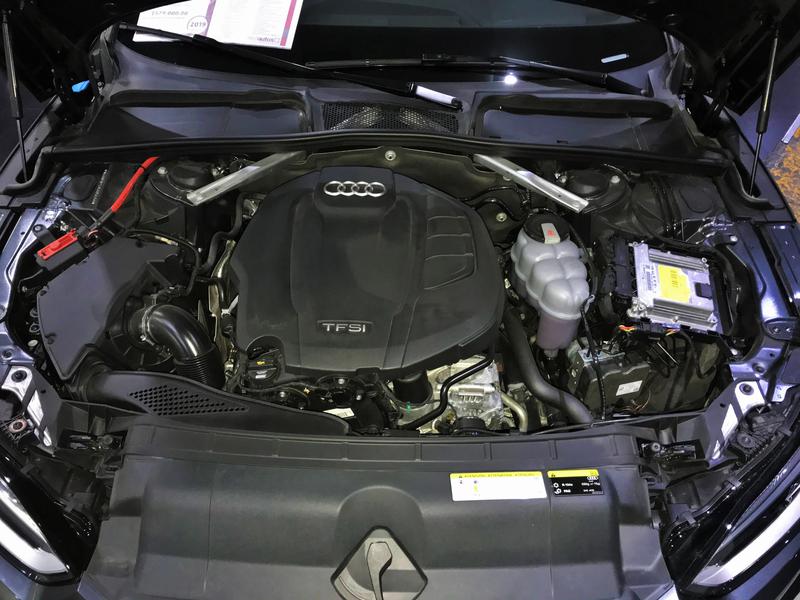 Audi A5 • 2019 • 5,410 km 10