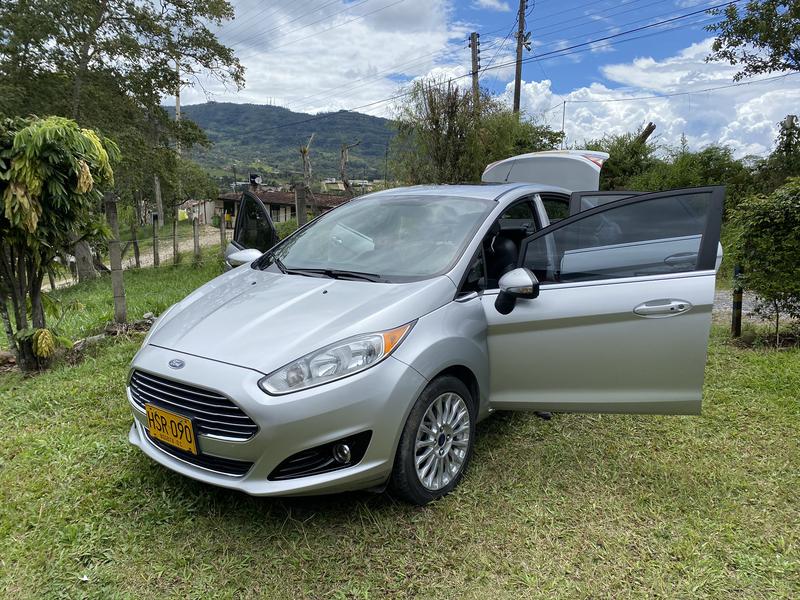 Ford Fiesta • 2014 • 59,000 km 13