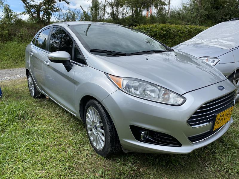 Ford Fiesta • 2014 • 59,000 km 1