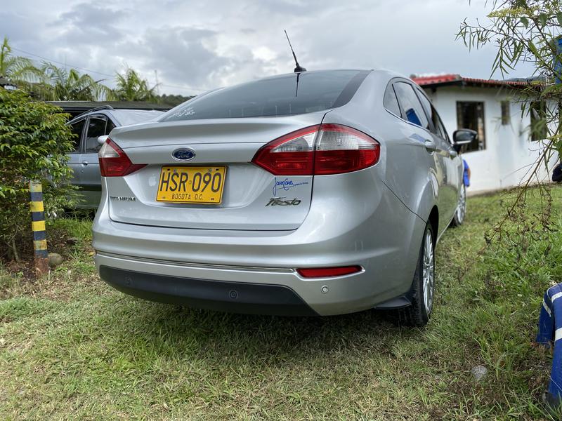 Ford Fiesta • 2014 • 59,000 km 3