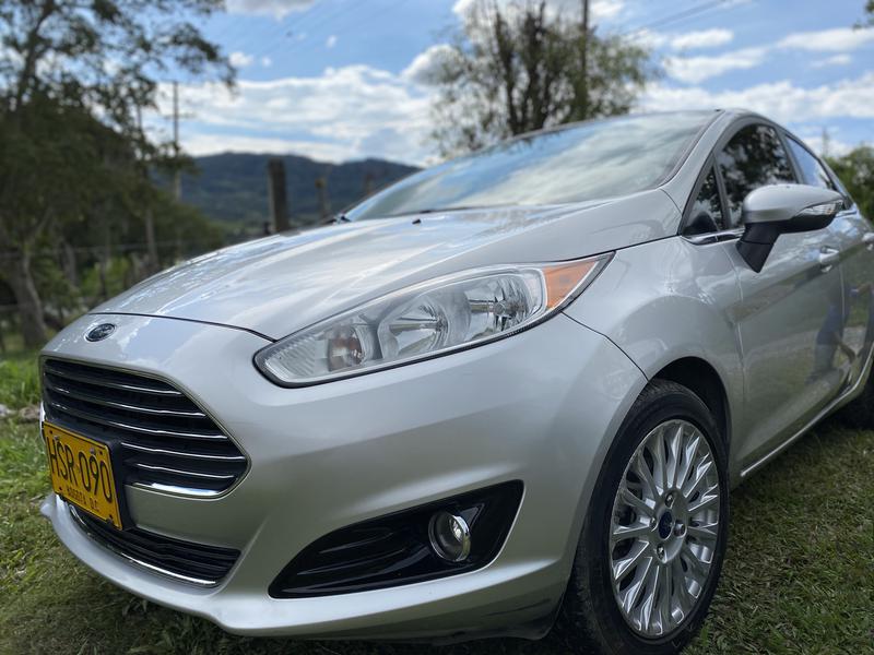 Ford Fiesta • 2014 • 59,000 km 16