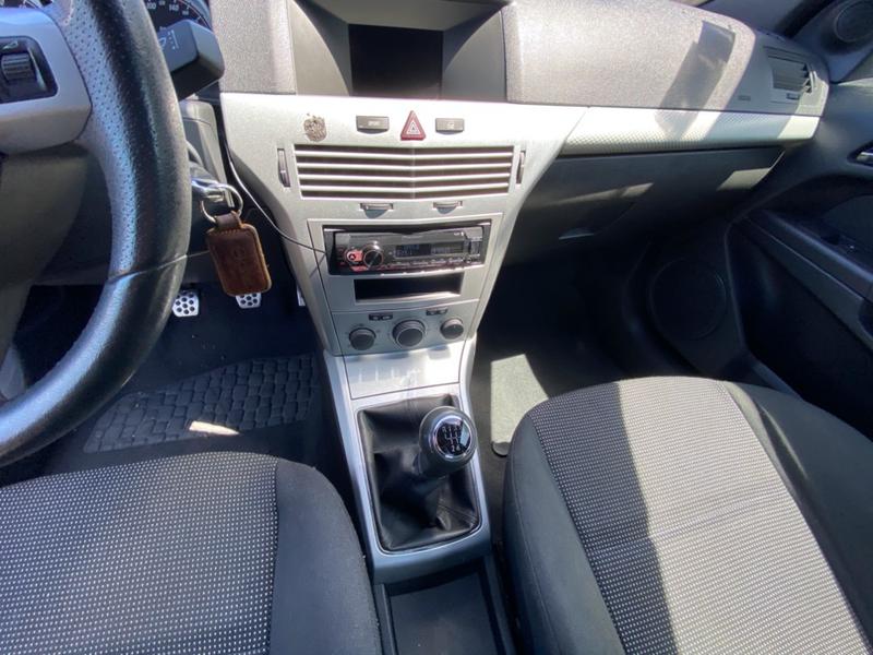 Opel Astra • 2006 • 140,000 km 13