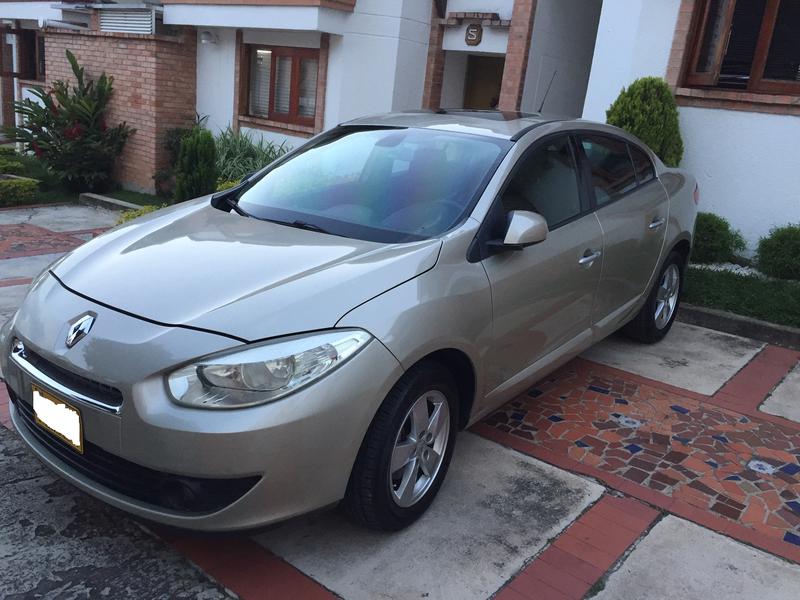 Renault Fluence • 2012 • 108,000 km 7