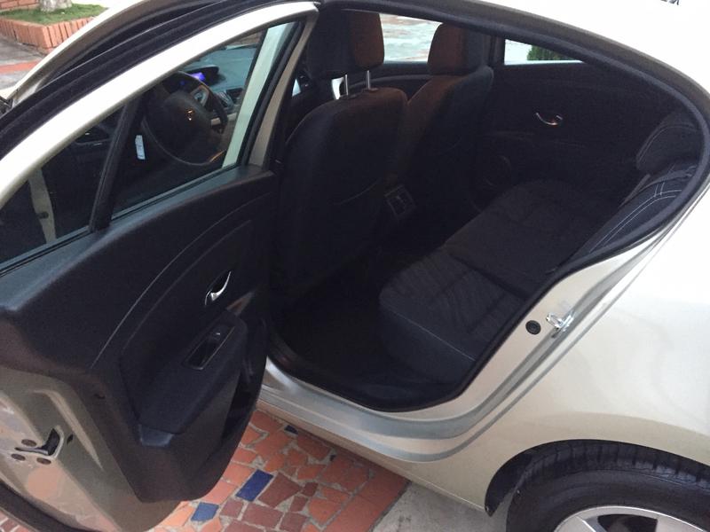 Renault Fluence • 2012 • 108,000 km 1