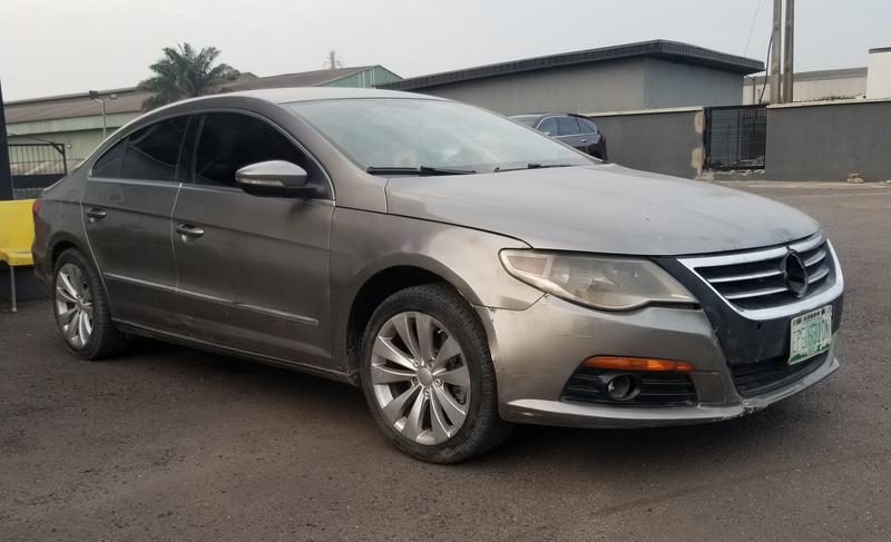 Volkswagen CC • 2010 • 106,354 km 4