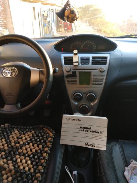 Toyota Yaris • 2013 • 60 km 2