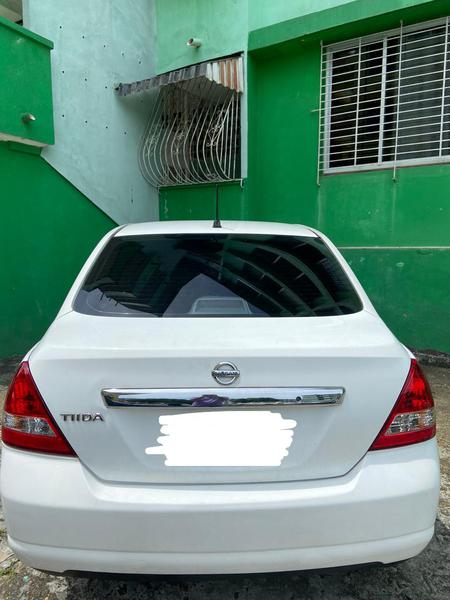 Nissan Tiida • 2009 • 148,319 km 5