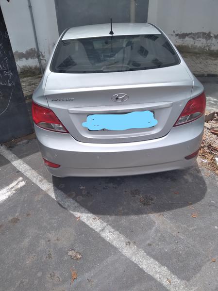 Hyundai Accent • 2015 • 111,000 km 5