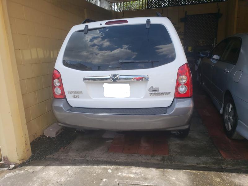 Mazda 121 • 2005 • 120,000 km 5