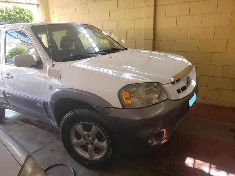 Mazda 121 • 2005 • 120,000 km 2